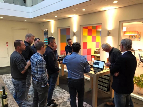 HDL在荷兰举办智能控制系统培训丨推出新品毅多功能触控屏