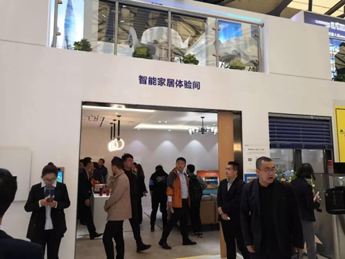君和睿通与坚朗闪耀2019中国(上海)国际门窗幕墙博览会:以智能化产品带动地产智能化升级