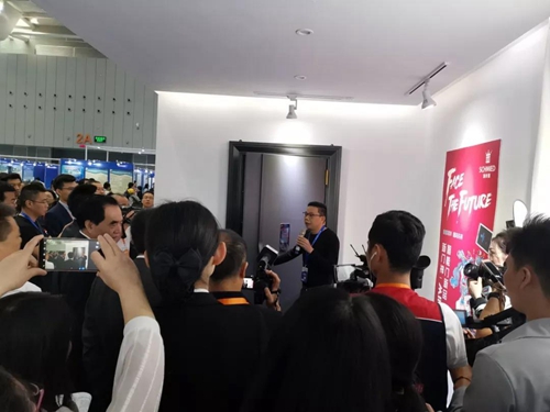 施米德智能门窗黑科技,采用开放式智能系统,与智能家居系统联动