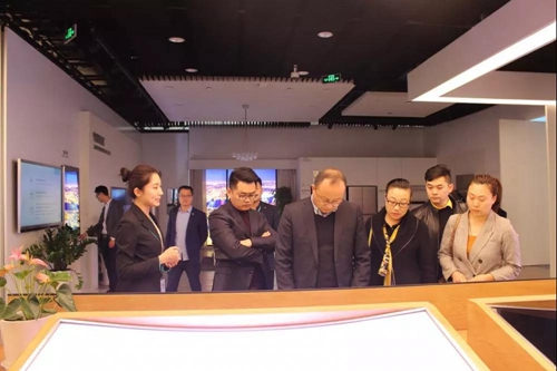 海信智慧家居与万泰装饰集团签署战略合作协议:共同打造“地产项目+智慧家居社区”