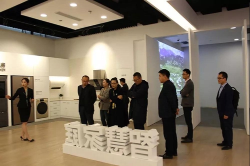 海信智慧家居与万泰装饰集团签署战略合作协议:共同打造“地产项目+智慧家居社区”