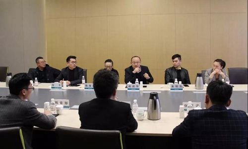 海信智慧家居与万泰装饰集团签署战略合作协议:共同打造“地产项目+智慧家居社区”