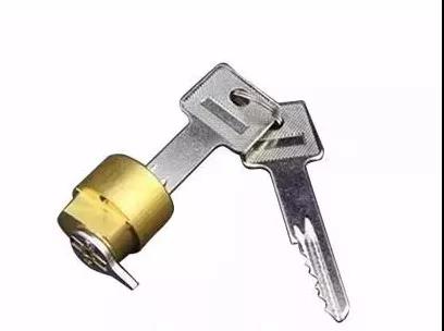 海信SL760N智能锁:采用C级防盗锁芯,双重验证带给你双倍的安全保障