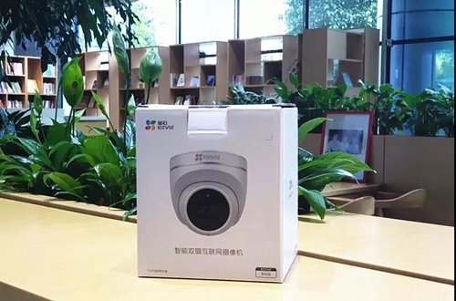 开箱丨C4X智能双摄互联网摄像机:双sensor架构+双摄像头设计夜晚也能呈现彩色画面