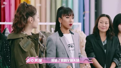 德施曼R5R7实力抢镜,集成人工智能3D Sense ID算法,全天候监测守护安全