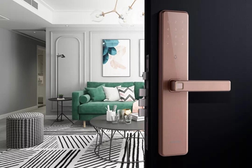 汇泰龙连续三年蝉联“年度十大智能锁品牌奖”,将继续提供优质的一站式服务