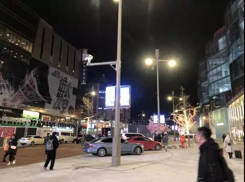 顺舟智能参与北京王府井大街智慧路灯安装调试完毕,采用顺舟Zigbee无线通信模块