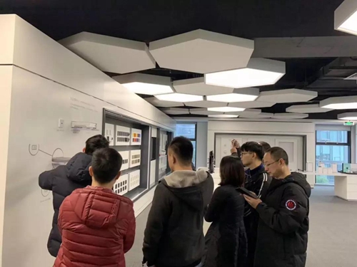 CSHIA微课 | 鸿雁王晓东:智能面板行业发展、产品分析和技术要求
