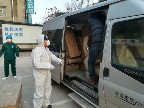 海尔捐赠空调送入湖北黄冈,提供紧急安装服务