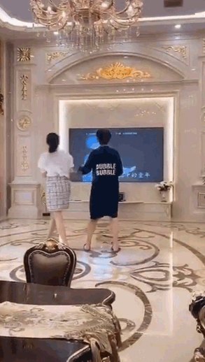 海信激光电视拥有超高音质和超全曲库,带来极致生活体验