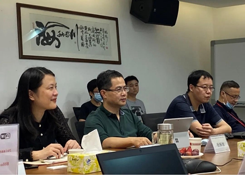 中国联通中讯设计院领导莅临日海智能设备观澜基地考察研讨