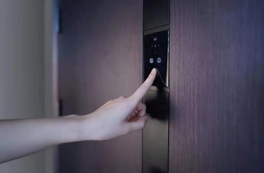 如影智能门亮相门博会,重新定义一扇门